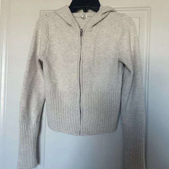 HOLLISTER Gilly Hicks Zip-Up Sweater Hoodie - Picture 4 of 5